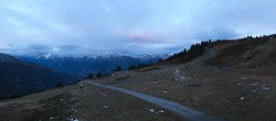 Archiv Foto Webcam Zillertal Arena: Kreuzwiese 06:00