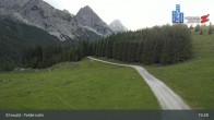 Archived image Webcam Feldernalm in Ehrwald - Zugspitze 18:00