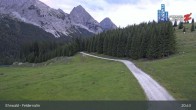 Archived image Webcam Feldernalm in Ehrwald - Zugspitze 20:00