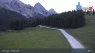 Archived image Webcam Feldernalm in Ehrwald - Zugspitze 02:00