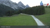 Archived image Webcam Feldernalm in Ehrwald - Zugspitze 20:00