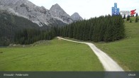 Archived image Webcam Feldernalm in Ehrwald - Zugspitze 09:00