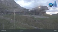Archived image Webcam Lermoos Grubigstein Ski Resort: Grubig II Gondola 20:00