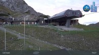 Archived image Webcam Lermoos Grubigstein Ski Resort: Grubig II Gondola 20:00