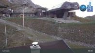 Archived image Webcam Lermoos Grubigstein Ski Resort: Grubig II Gondola 02:00