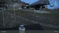 Archived image Webcam Lermoos Grubigstein Ski Resort: Grubig II Gondola 06:00