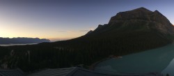 Archiv Foto Webcam Lake Louise: The Fairmont Chateau 04:00