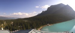 Archived image Webcam Lake Louise: The Fairmont Chateau 14:00