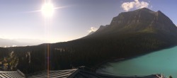 Archived image Webcam Lake Louise: The Fairmont Chateau 08:00