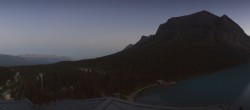 Archived image Webcam Lake Louise: The Fairmont Chateau 18:00