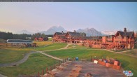 Archived image Webcam Lake Louise - Kokanee Kabin 06:00