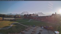Archived image Webcam Lake Louise - Kokanee Kabin 16:00