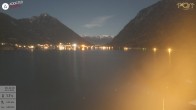 Archiv Foto Webcam Pertisau: Blick vom Hotel Post auf den Achensee 01:00