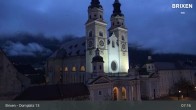 Archived image Webcam Brixen - Cathedral Square 06:00