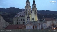 Archived image Webcam Brixen - Cathedral Square 18:00