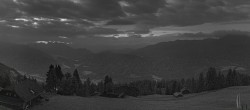 Archiv Foto Webcam Emberger Alm: Almgasthof Fichtenheim 05:00