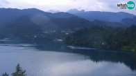 Archiv Foto Webcam Bled: Blick auf See und Burg 06:00
