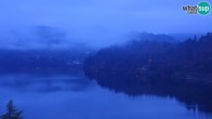 Archiv Foto Webcam Bled: Blick auf See und Burg 05:00