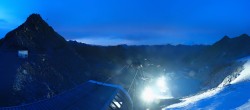 Archiv Foto Webcam Sölden Rettenbachgletscher: Weltcupstrecke an der Schwarze Schneid Bahn 19:00