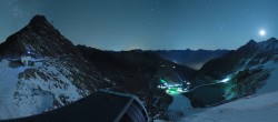 Archived image Webcam Schwarze Schneid Gondola Rettenbach Glacier 03:00