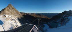 Archived image Webcam Schwarze Schneid Gondola Rettenbach Glacier 07:00