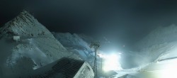 Archived image Webcam Schwarze Schneid Gondola Rettenbach Glacier 01:00