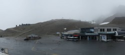 Archiv Foto Webcam Sölden: Tiefenbachgletscher Talstation und Parkplatz 09:00