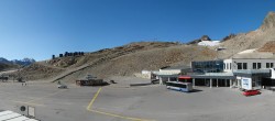 Archived image Webcam Tiefenbachgletscher Sölden 09:00