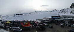 Archiv Foto Webcam Sölden: Tiefenbachgletscher Talstation und Parkplatz 13:00