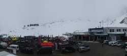 Archiv Foto Webcam Sölden: Tiefenbachgletscher Talstation und Parkplatz 09:00
