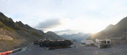 Archived image Webcam Rettenbachgletscher Sölden 05:00