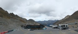Archiv Foto Webcam Sölden Rettenbachgletscher: Weltcuptribüne und Talstation 15:00