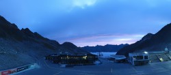 Archived image Webcam Rettenbachgletscher Sölden 05:00