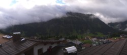 Archiv Foto Webcam Oberlech: Hotel Goldener Berg 07:00