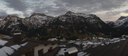 Archiv Foto Webcam Oberlech: Hotel Goldener Berg 17:00