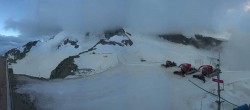 Archiv Foto Webcam Saas Fee: Restaurant Mittelallalin und Gletscherskigebiet 05:00