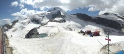Archiv Foto Webcam Saas Fee: Restaurant Mittelallalin und Gletscherskigebiet 13:00