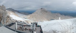 Archived image Webcam Panoramic view over the Dachstein Glacier 09:00