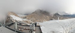 Archived image Webcam Panoramic view over the Dachstein Glacier 07:00