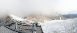 Archived image Webcam Panoramic view over the Dachstein Glacier 08:00