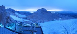 Archived image Webcam Panoramic view over the Dachstein Glacier 19:00