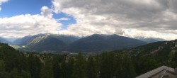 Archiv Foto Webcam Crans Montana: Panoramablick Höhenklinik 15:00