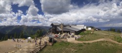 Archiv Foto Webcam Aspen Mountain: Bergrestaurant Sundeck 11:00
