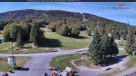 Archiv Foto Webcam Blick auf die Talstation des Mont Sainte Anne 14:00