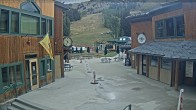 Archived image Webcam Grand Targhee Plaza 09:00