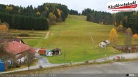 Archived image Webcam Lift and run at the ski resort Schidorf Kirchbach 13:00