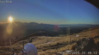 Archived image Webcam View from the Fox Peak top station 05:00