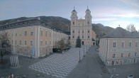Archived image Webcam Market square in Mondsee 06:00