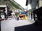 Archiv Foto Webcam Zermatt Kirchplatz 13:00