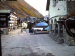 Archiv Foto Webcam Zermatt Kirchplatz 06:00
